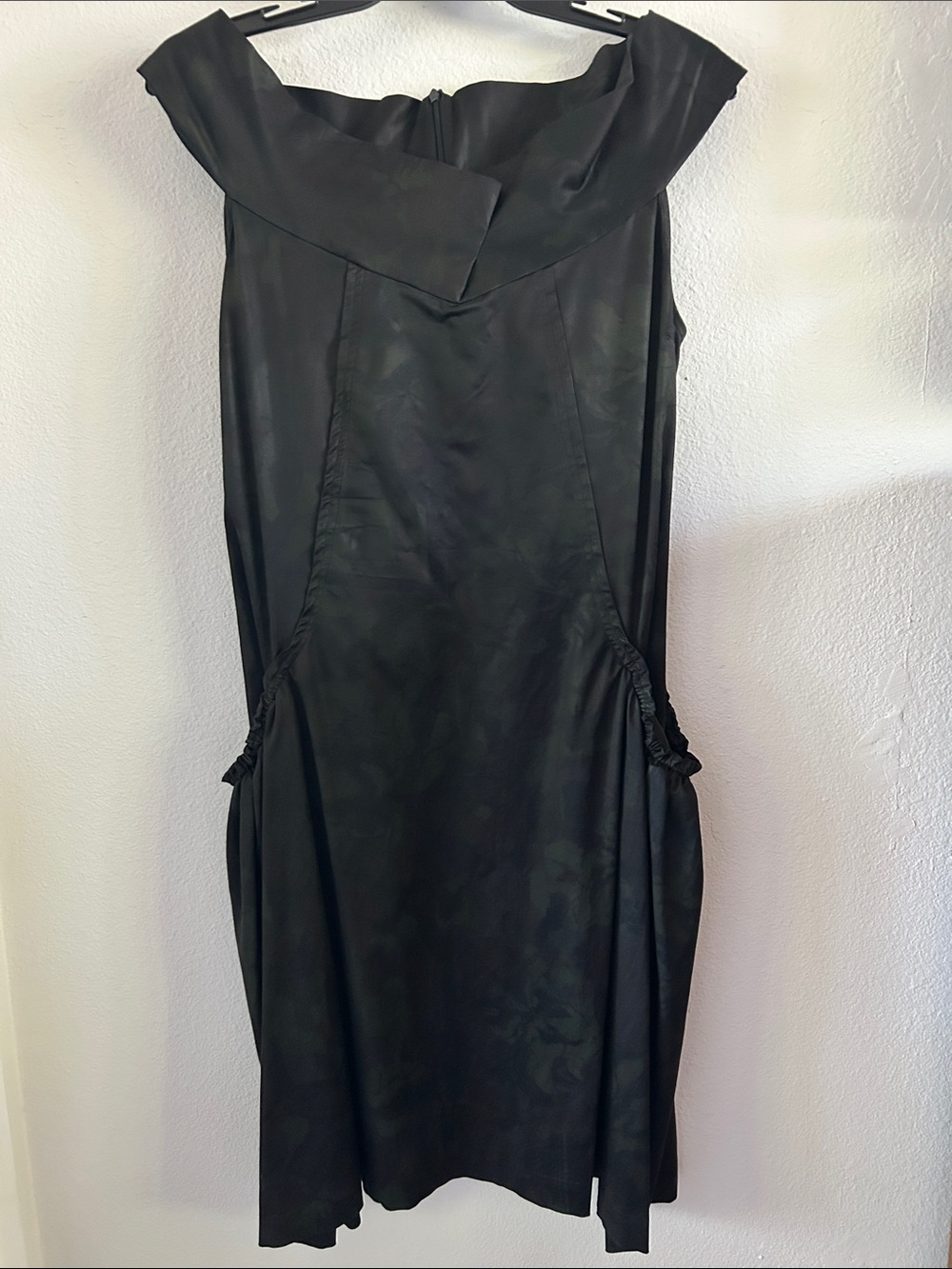 Lilith Midi Dress Off-Shoulder  size L